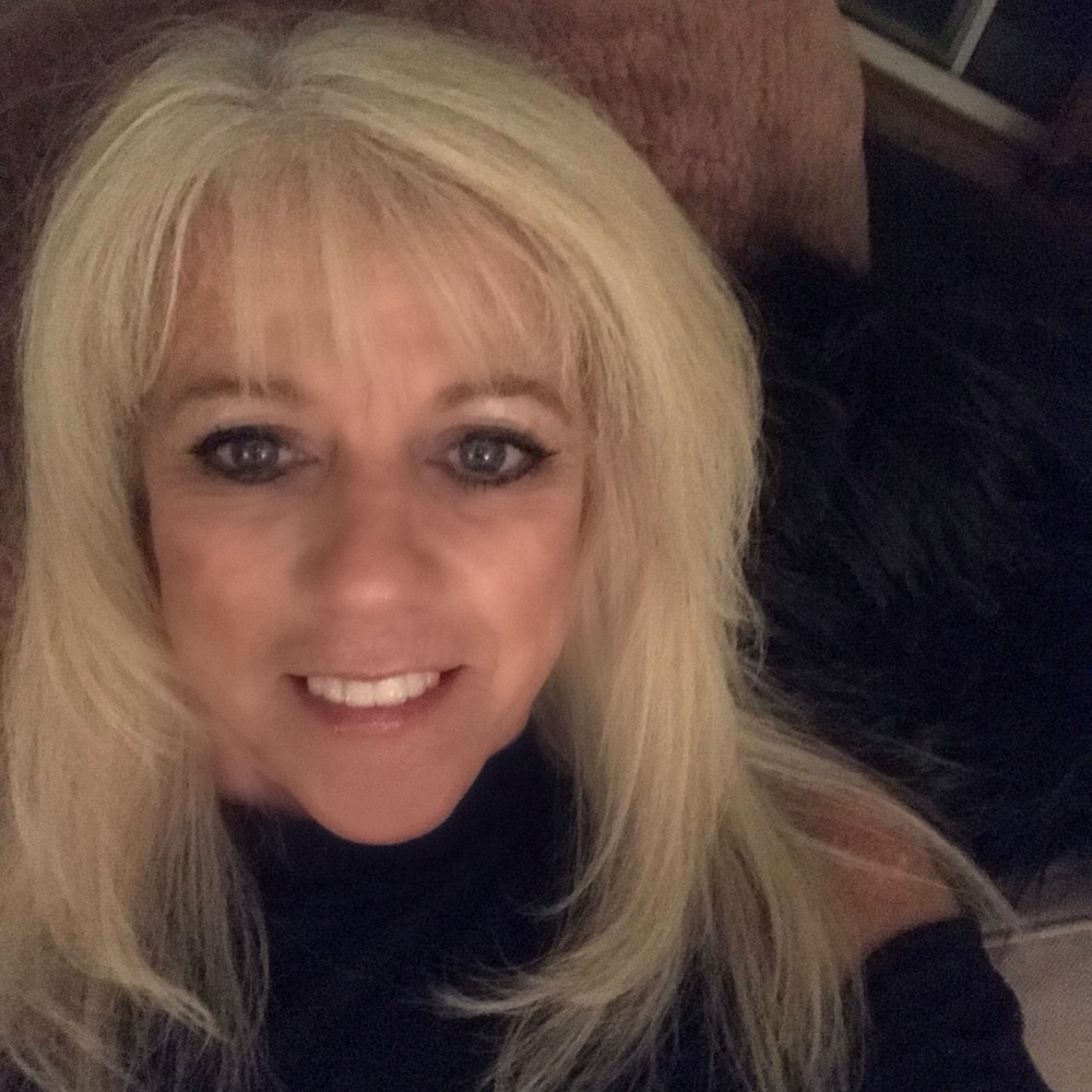 Meet your Posher, Viki